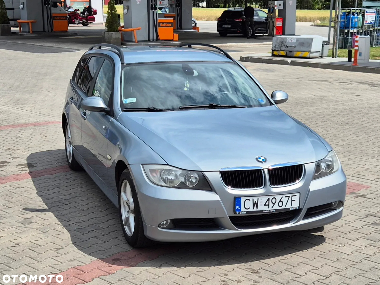BMW Seria 3 320i Touring - 12