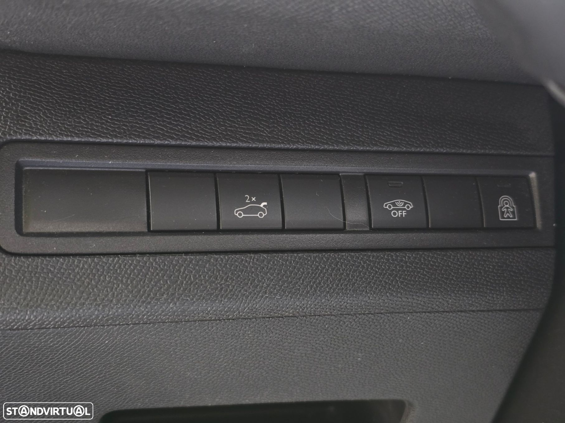 Peugeot 3008 1.2 PureTech Allure - 21