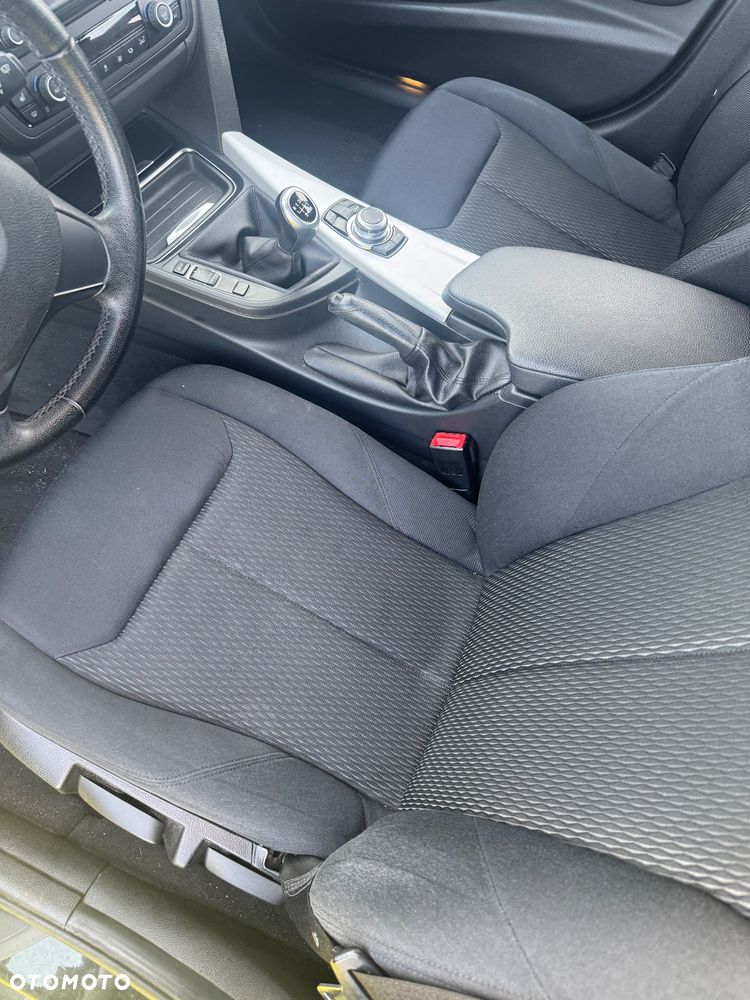 BMW Seria 3 316d Luxury Line - 38