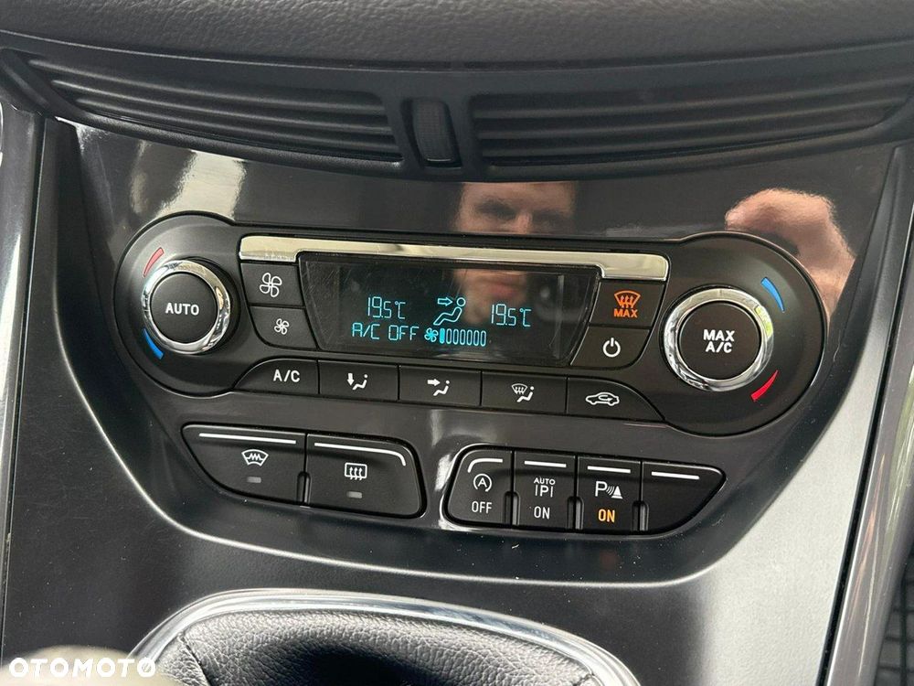 Ford Kuga 1.6 EcoBoost FWD Titanium ASS - 23