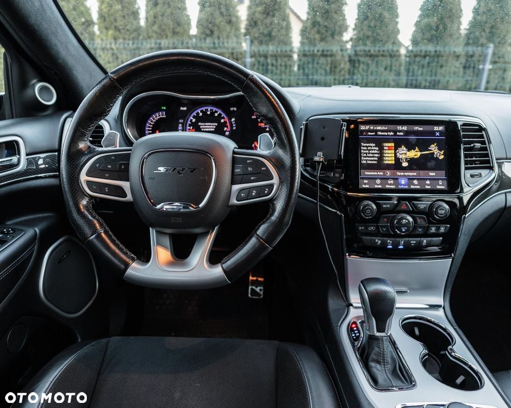 Jeep Grand Cherokee - 12