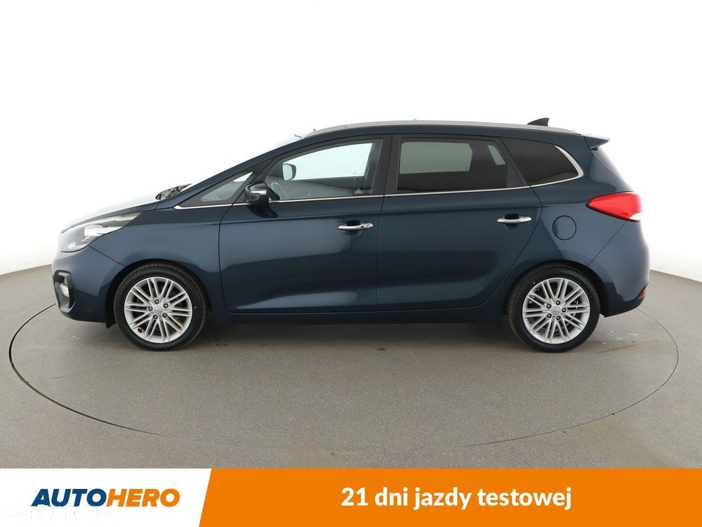 Kia Carens - 2