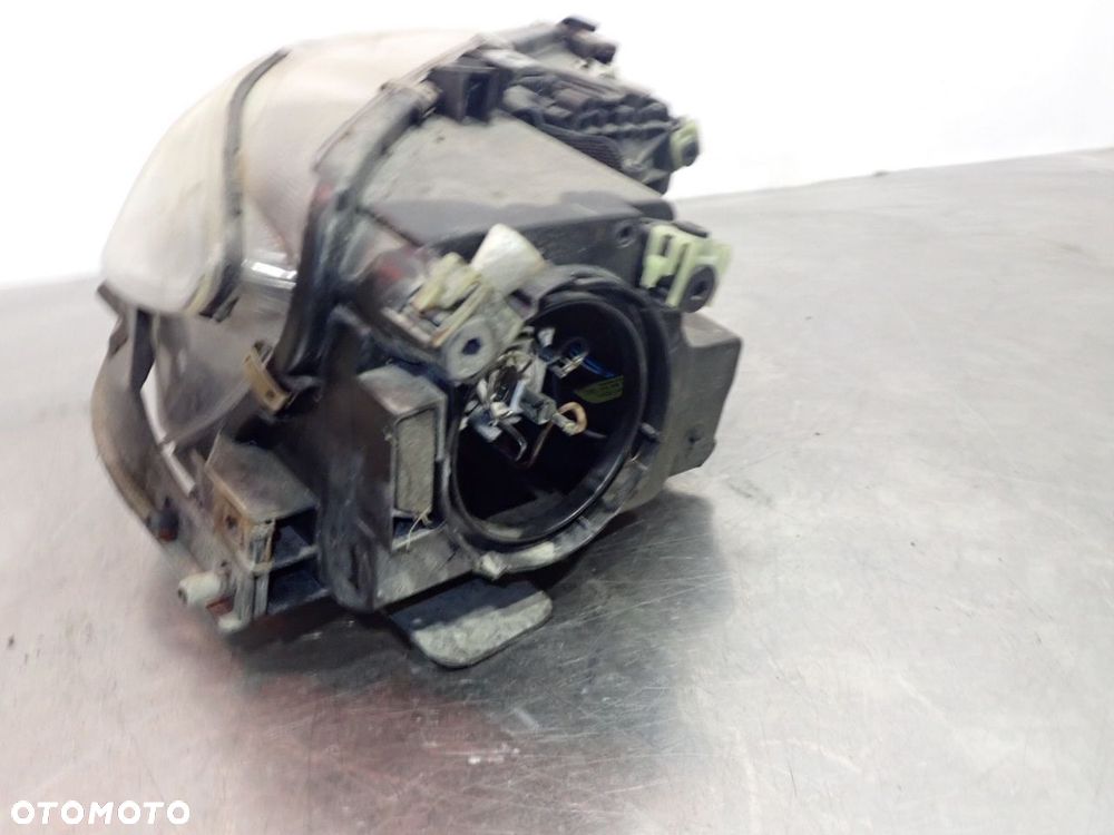 LAMPA LEWA PRZEDNIA SOCZEWKA MAZDA 6 I - 5