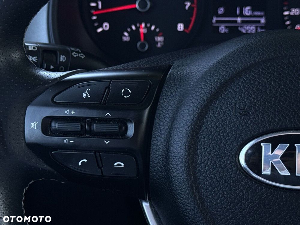 Kia Stonic 1.4 L - 14