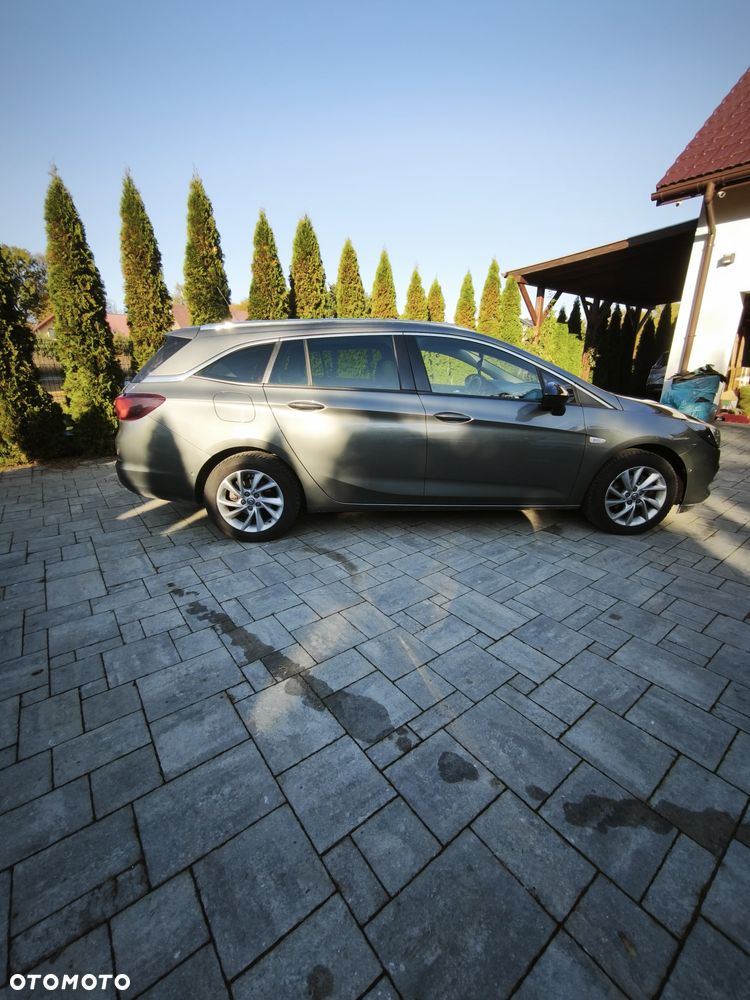 Opel Astra 2021 photo 4