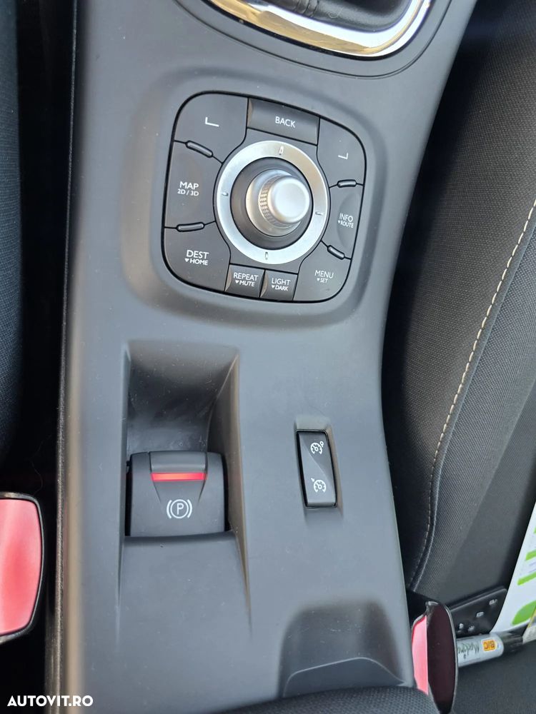 Renault Megane Grandtour ENERGY TCe 115 Start & Stop Authentique - 26