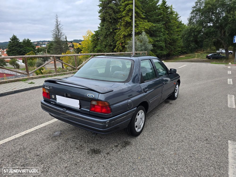 Ford Orion 1.8 Ghia D - 3