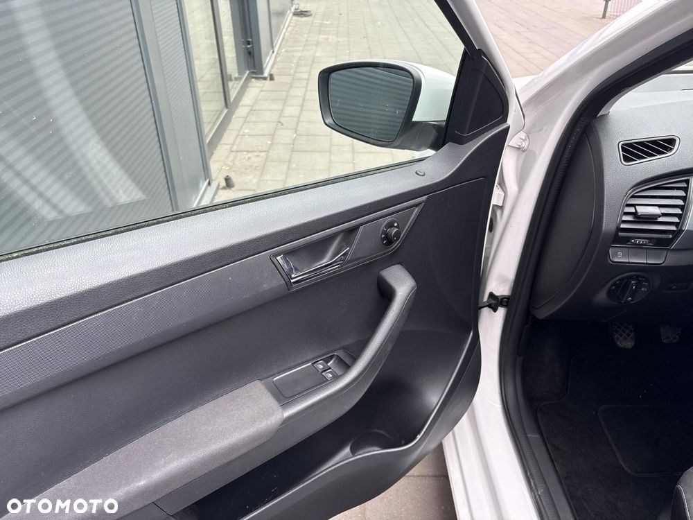 Skoda Fabia 1.0 Ambition - 10