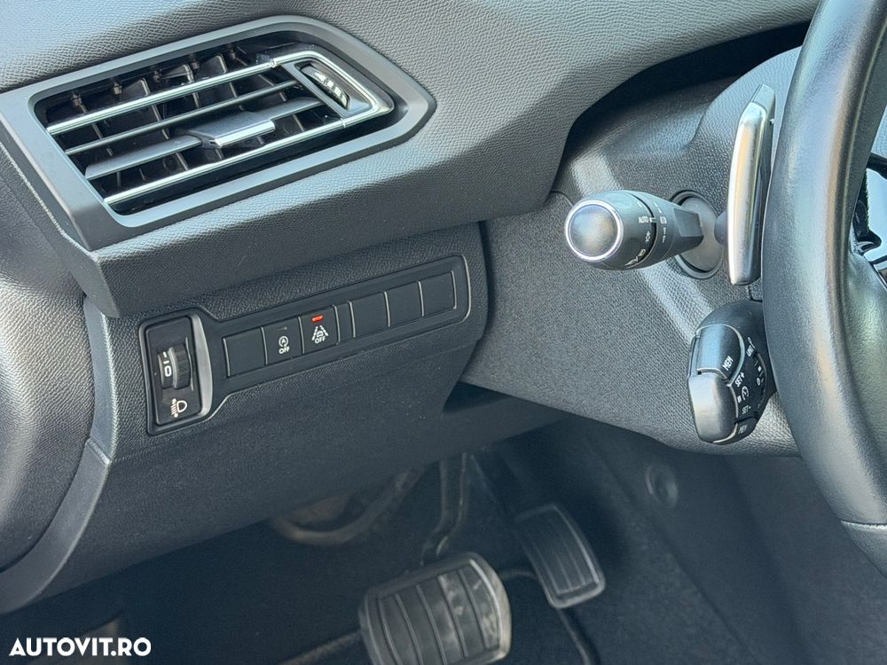 Peugeot 308 BlueHDi FAP 130 EAT8 Stop & Start Allure Pack - 17