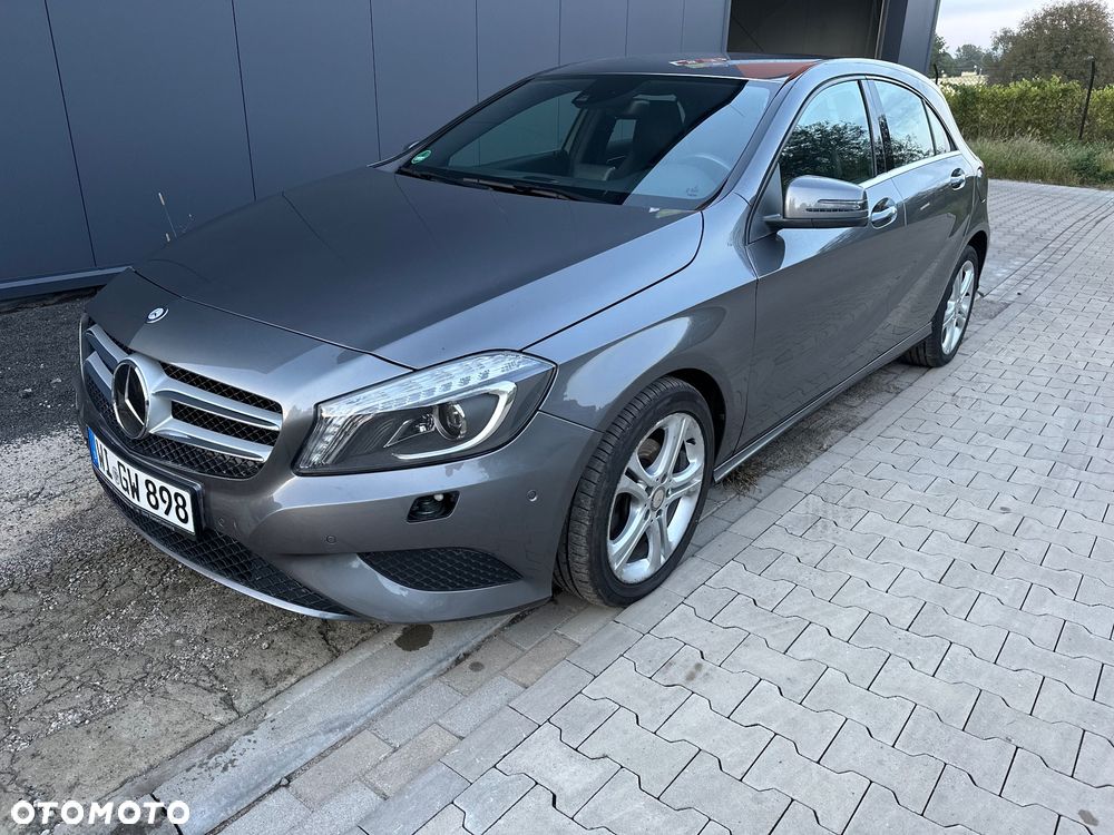 Mercedes-Benz Klasa A 180 (BlueEFFICIENCY) - 1