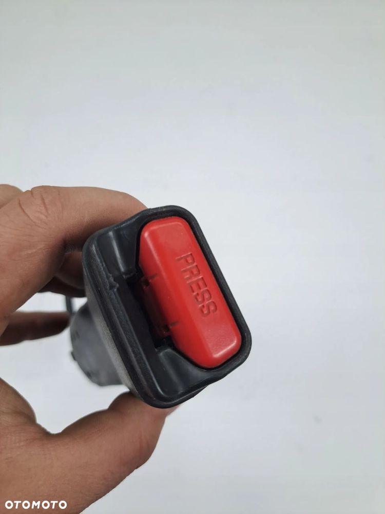 TESLA MODEL X S ZAPINKA NAPINACZ PASA 1019493-05-E - 4