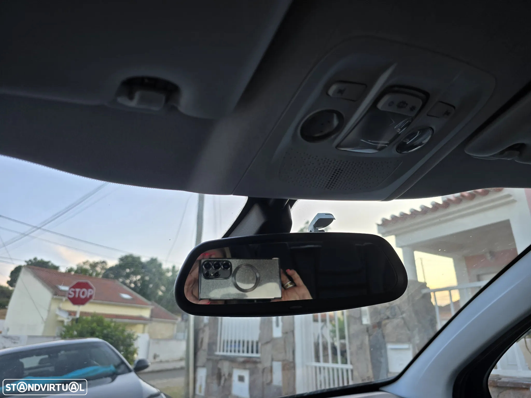 Peugeot 2008 1.6 e-HDi Allure - 16