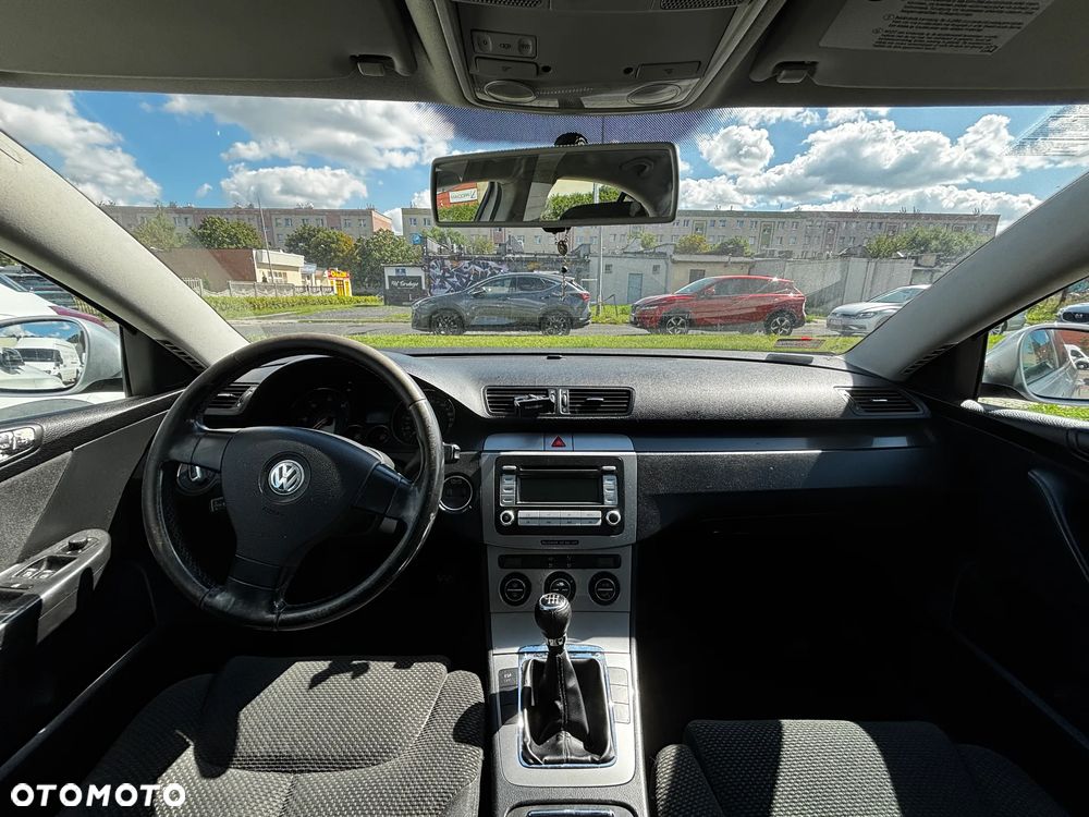 Volkswagen Passat 2.0 TDI Trendline - 6