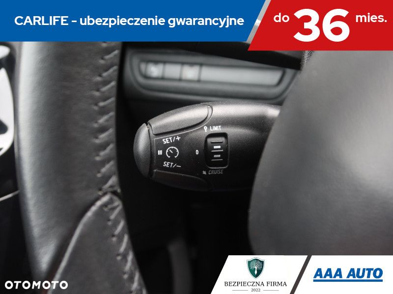 Peugeot 208 - 18