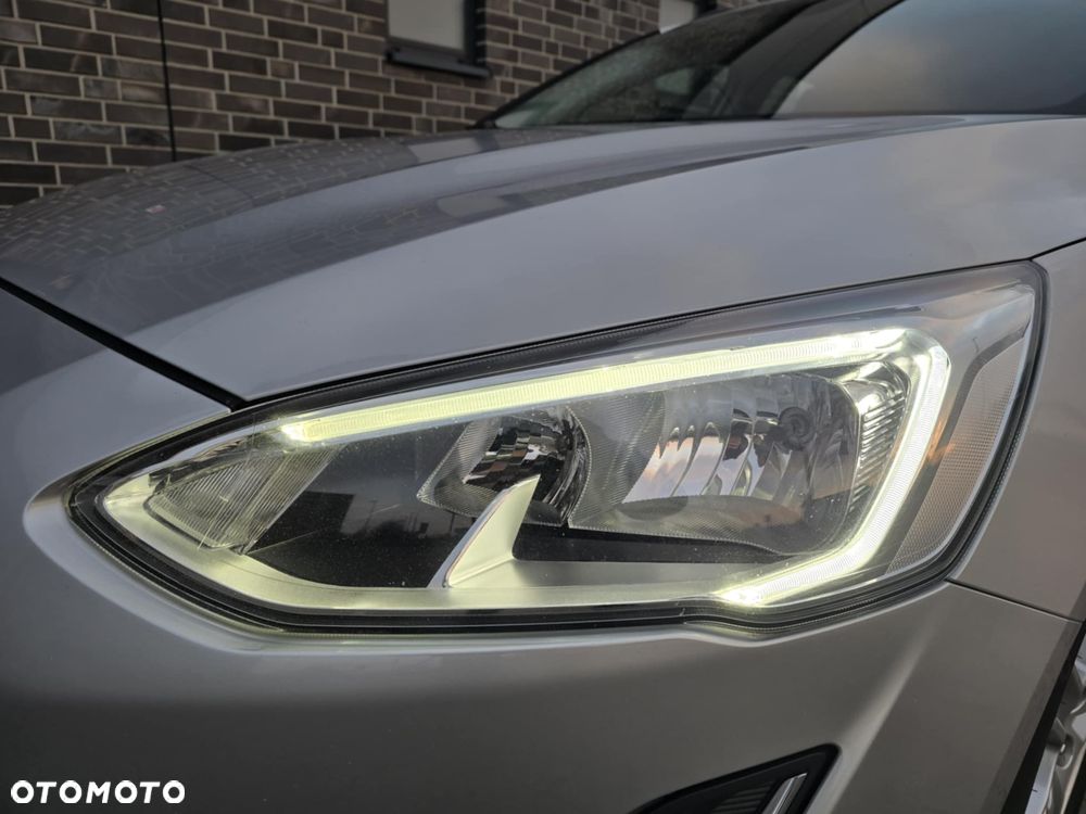 Ford Focus SW 1.5 TDCi Titanium - 35