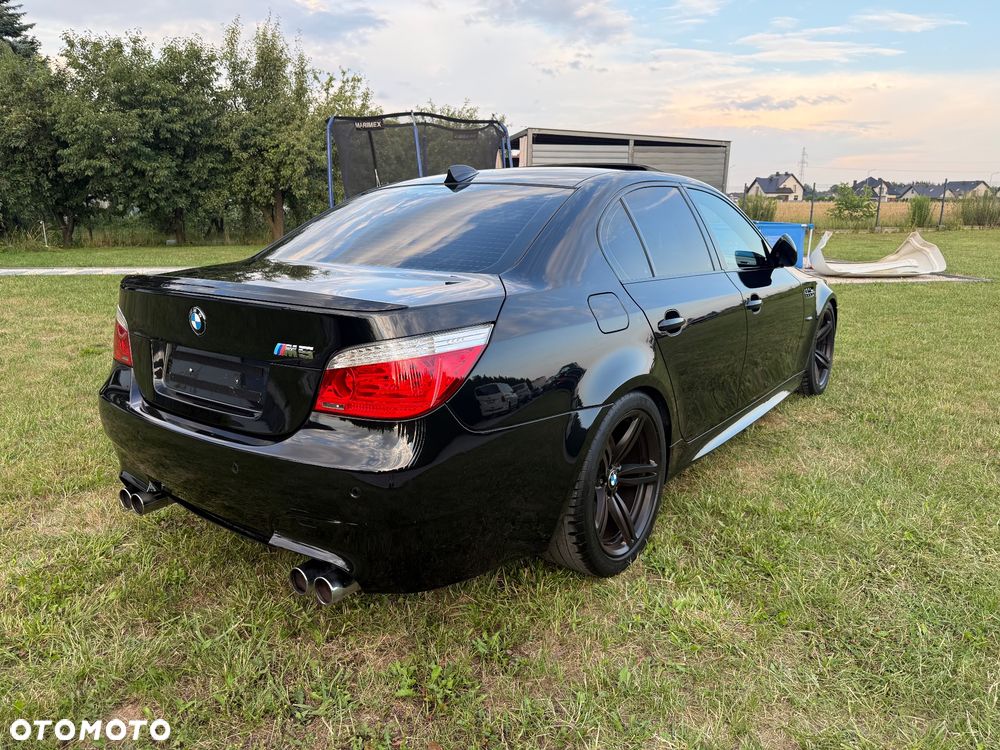 BMW M5 - 5