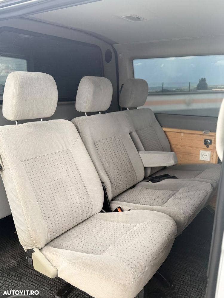Volkswagen Multivan - 7
