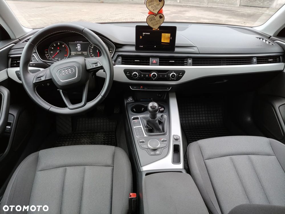 Audi A4 Avant 2.0 TFSI ultra - 9