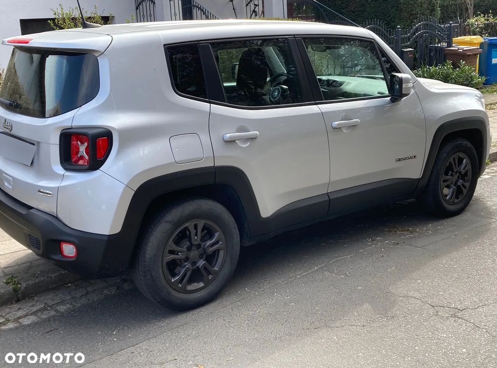 Jeep Renegade 1.3 T-GDI Automatik Longitude - 11