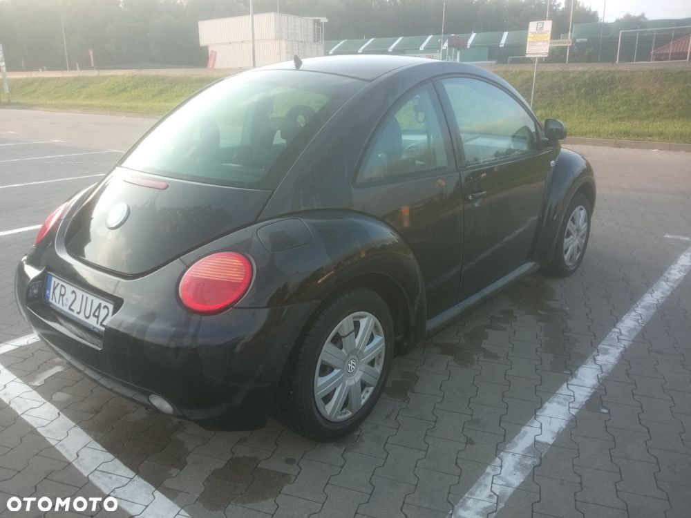 Volkswagen New Beetle - 5