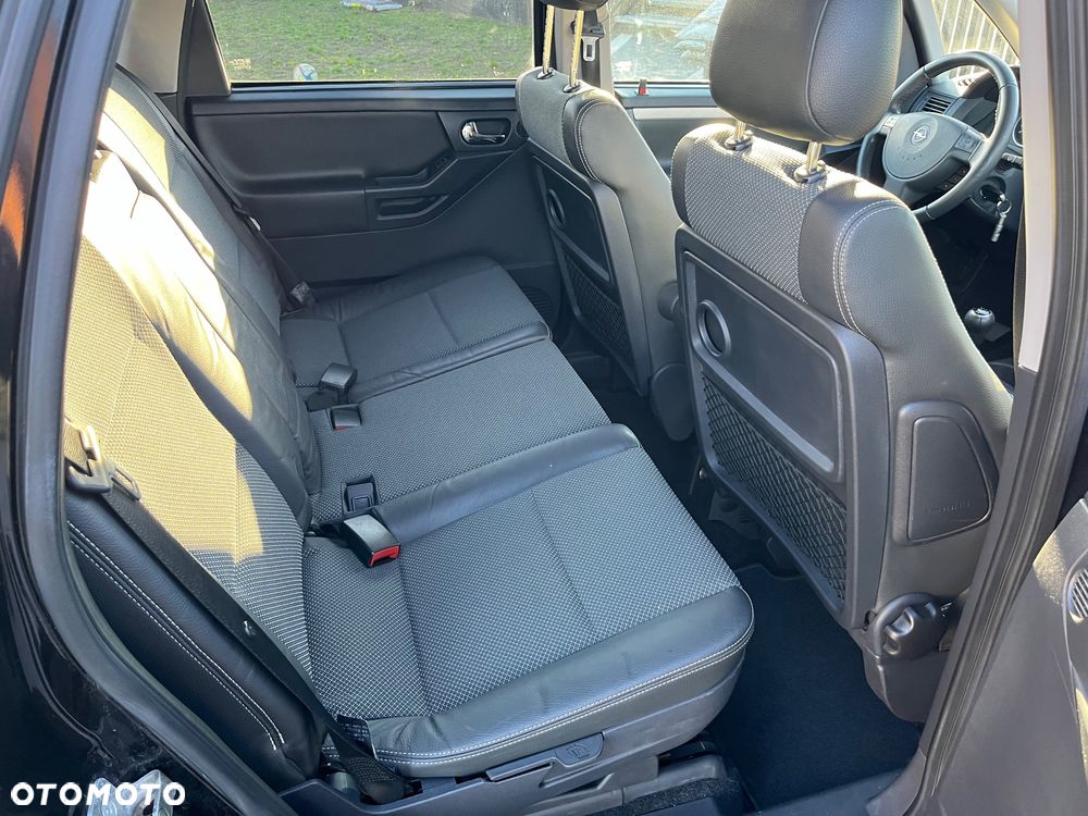 Opel Meriva 1.4 Cosmo - 27