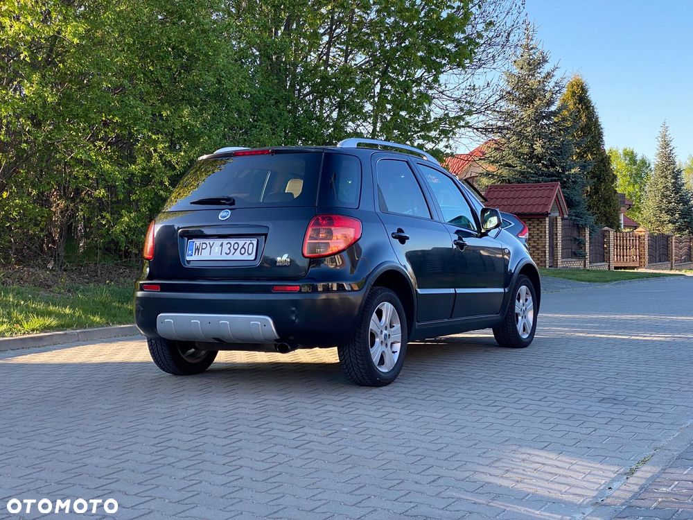 Fiat Sedici 1.9 Multijet DPF 4x4 Luxury - 6