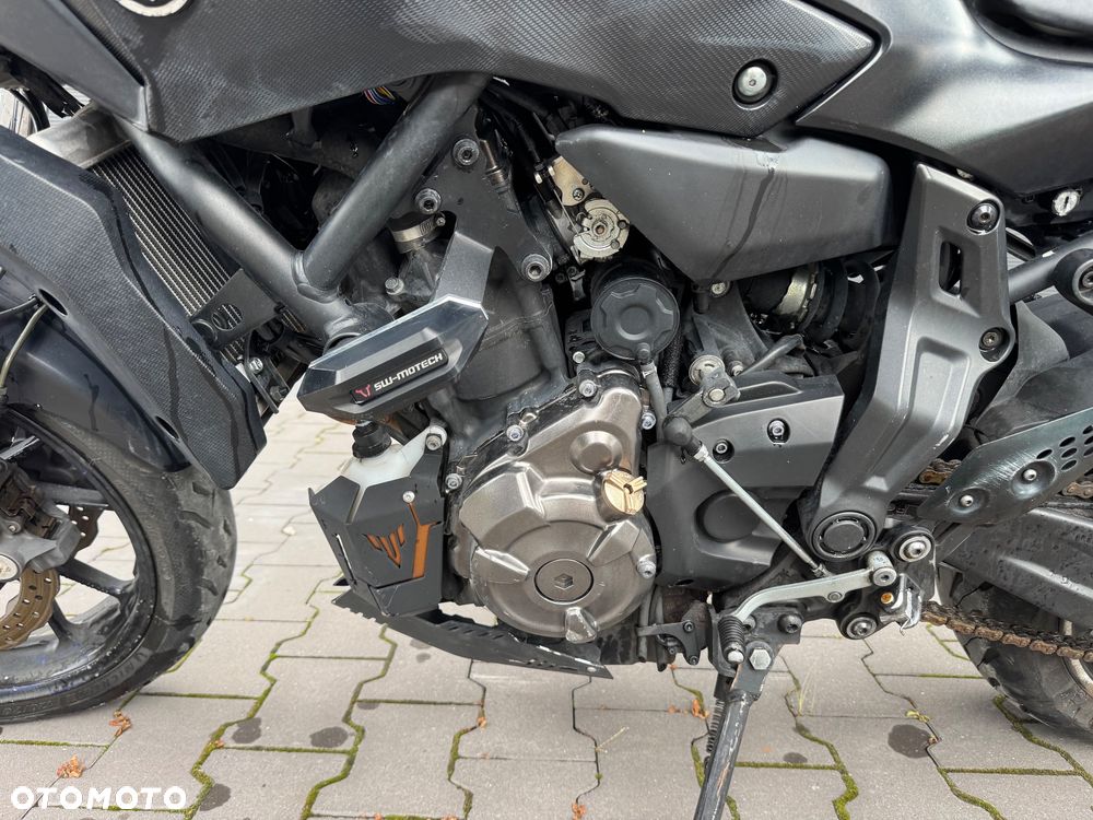 Yamaha MT - 8