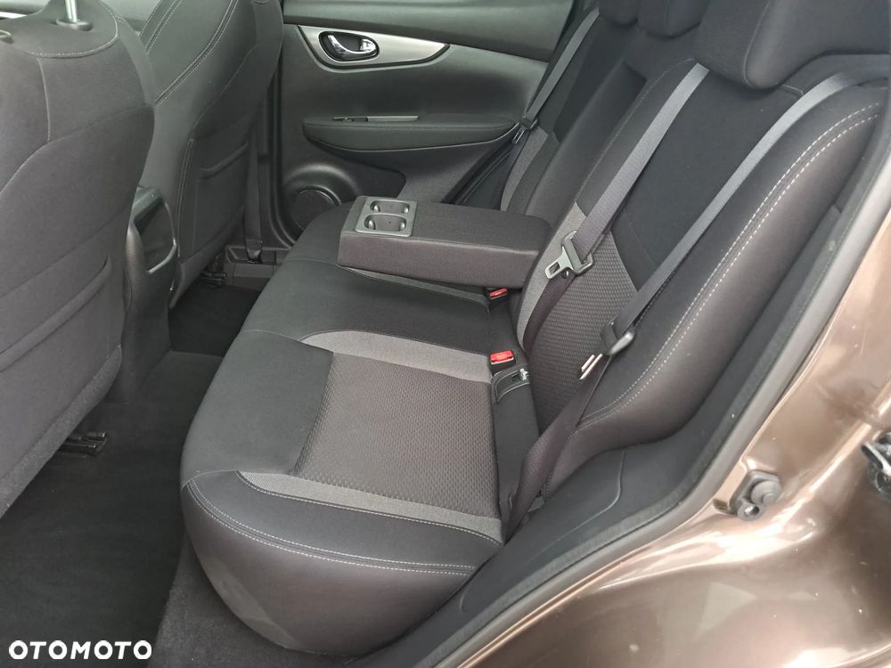 Nissan Qashqai 1.3 DIG-T DCT N-CONNECTA - 30