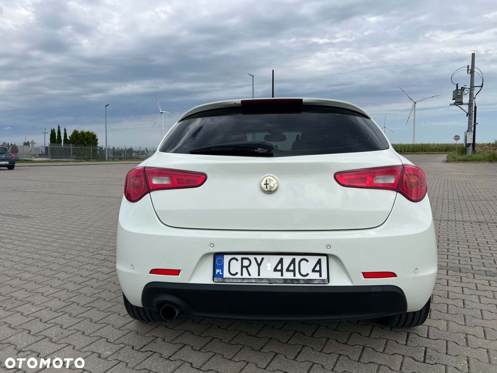 Alfa Romeo Giulietta - 5