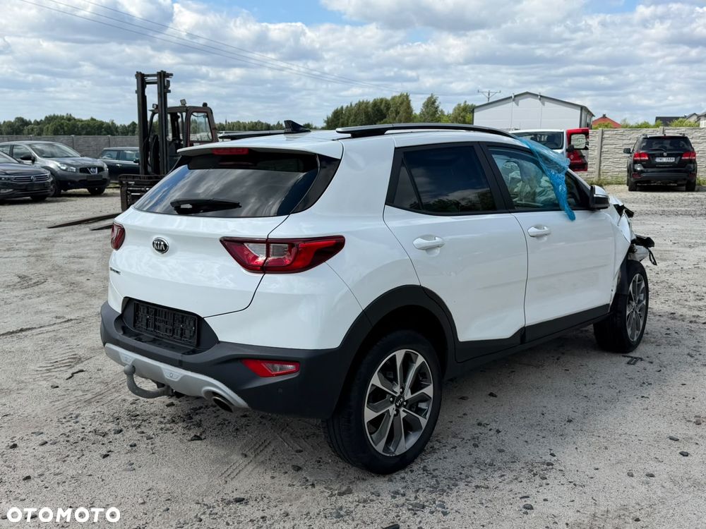 Kia Stonic 1.4 L - 19