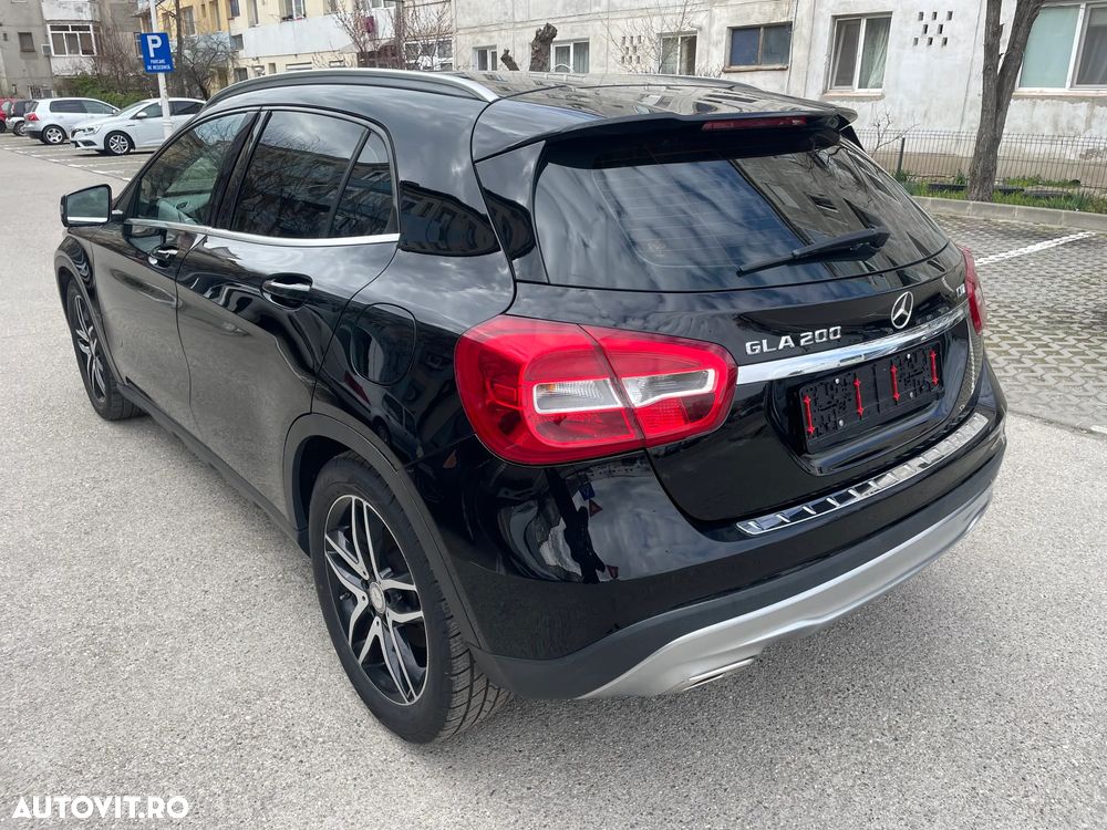 Mercedes-Benz GLA 200 d 7G-DCT Style - 4