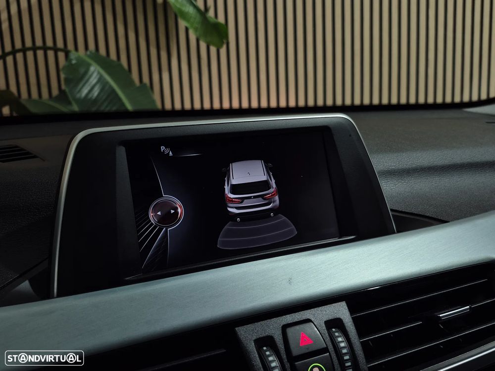 BMW X1 16 d sDrive Line xLine - 22