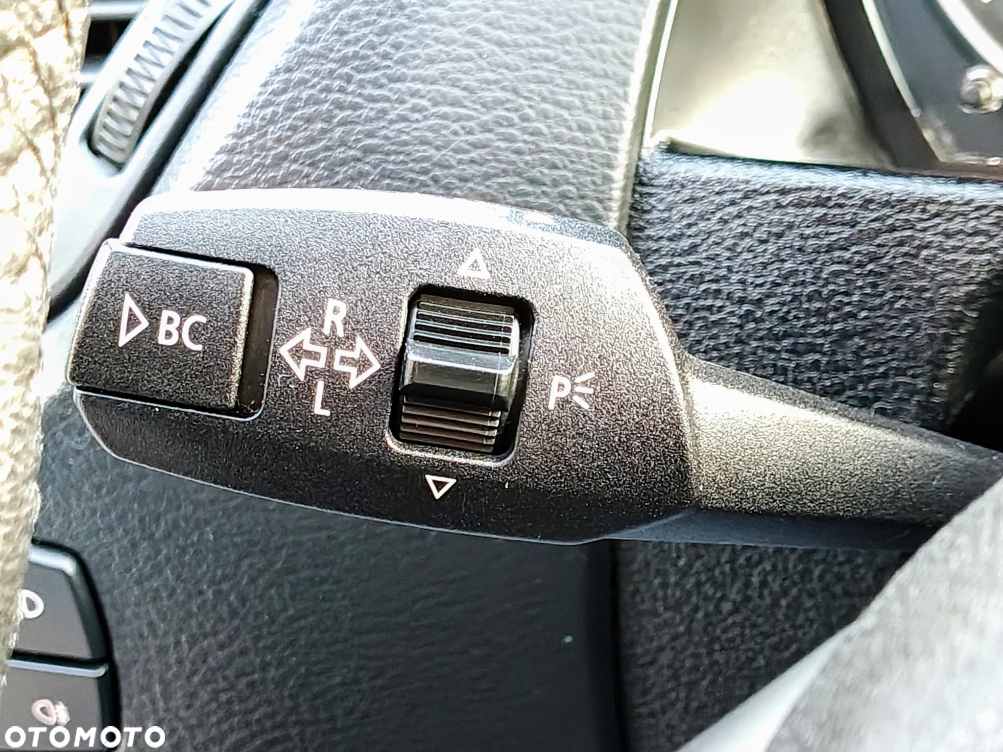 BMW X1 sDrive18i - 21
