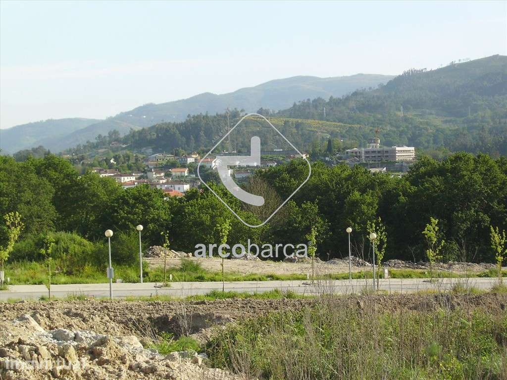 Lote 10 -  terreno destinado à construção, infra-estruturas feitas. Pa - Grande imagem: 3/20