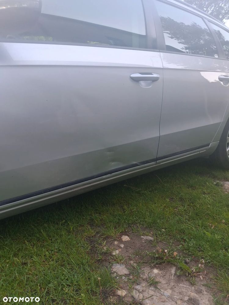 Volkswagen Passat - 5