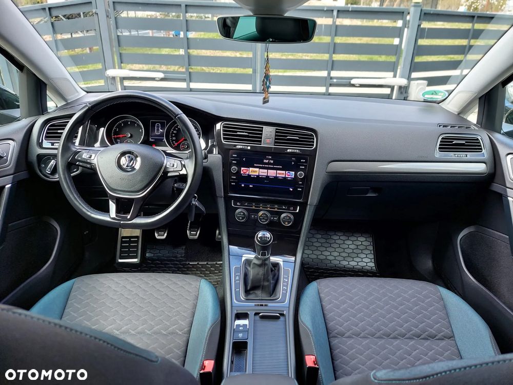 Volkswagen Golf 1.5 TSI ACT OPF IQ.DRIVE - 9