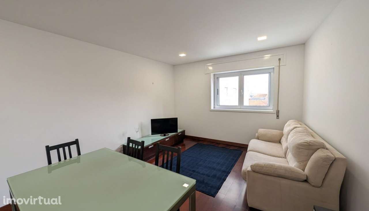 Arrendamento de Apartamento T2 no centro da Póvoa de Varzim - Grande imagem: 4/11