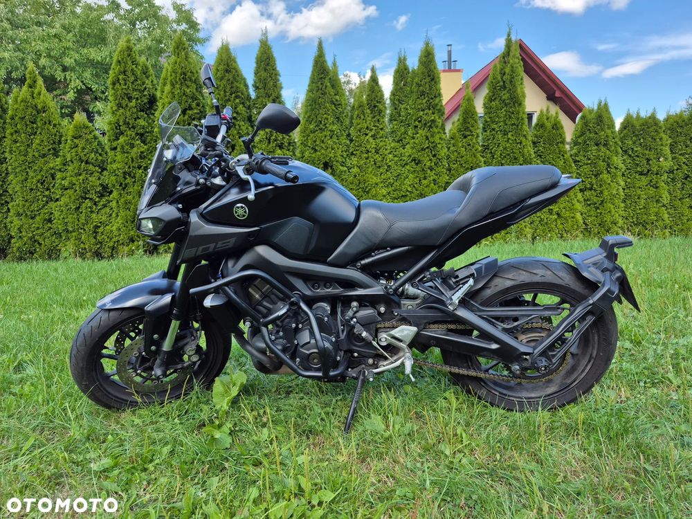 Yamaha MT - 16
