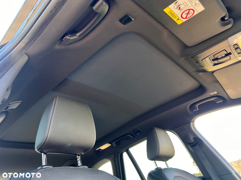 BMW X1 xDrive20d Sport Line - 24