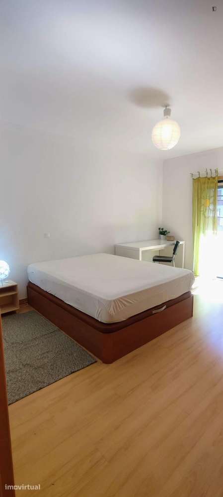 Quarto - localizado em Carcavelos Lisbon - Grande imagem: 3/32