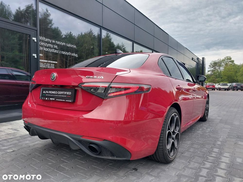 Alfa Romeo Giulia - 9