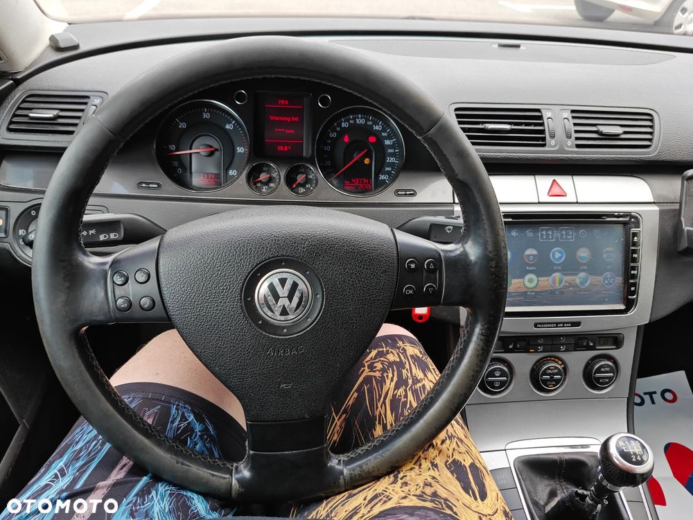Volkswagen Passat 2.0 TDI DPF Comfortline - 20