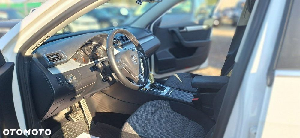 Volkswagen Passat Alltrack - 8