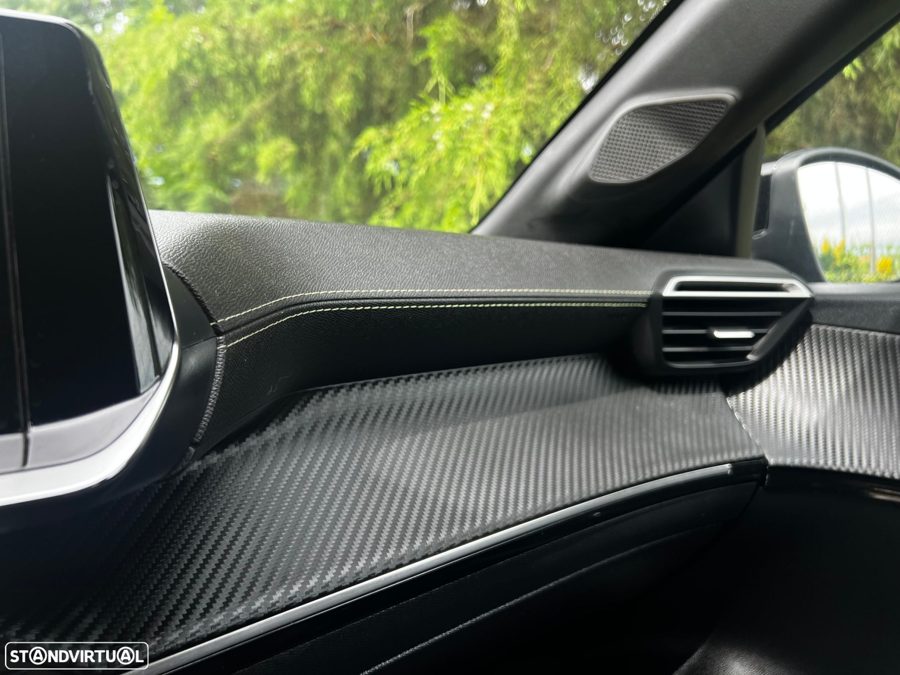 Peugeot e-208 Allure Pack - 48