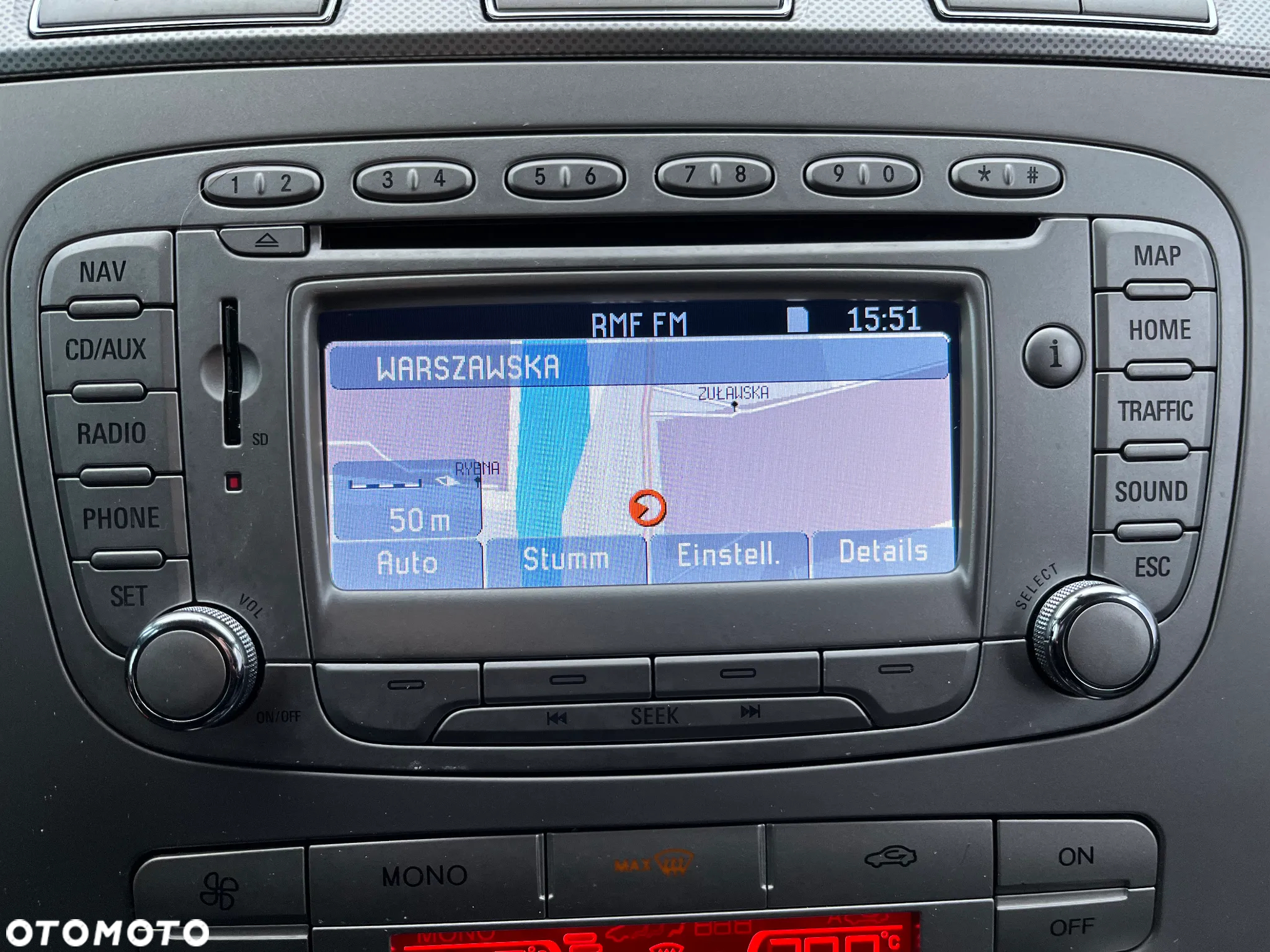 Ford Galaxy - 22