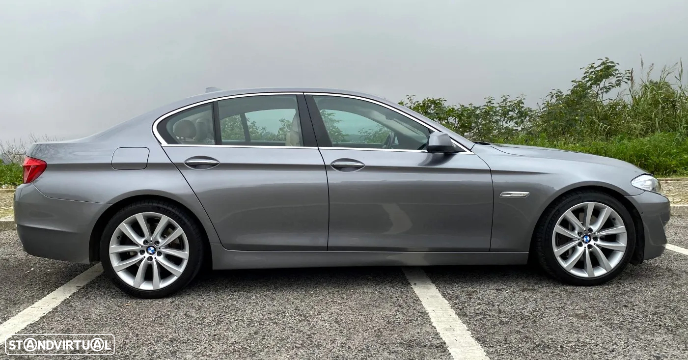BMW 535 i Exclusive Auto 177g - 3