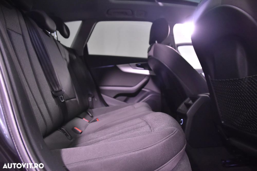 Audi A4 Allroad - 12