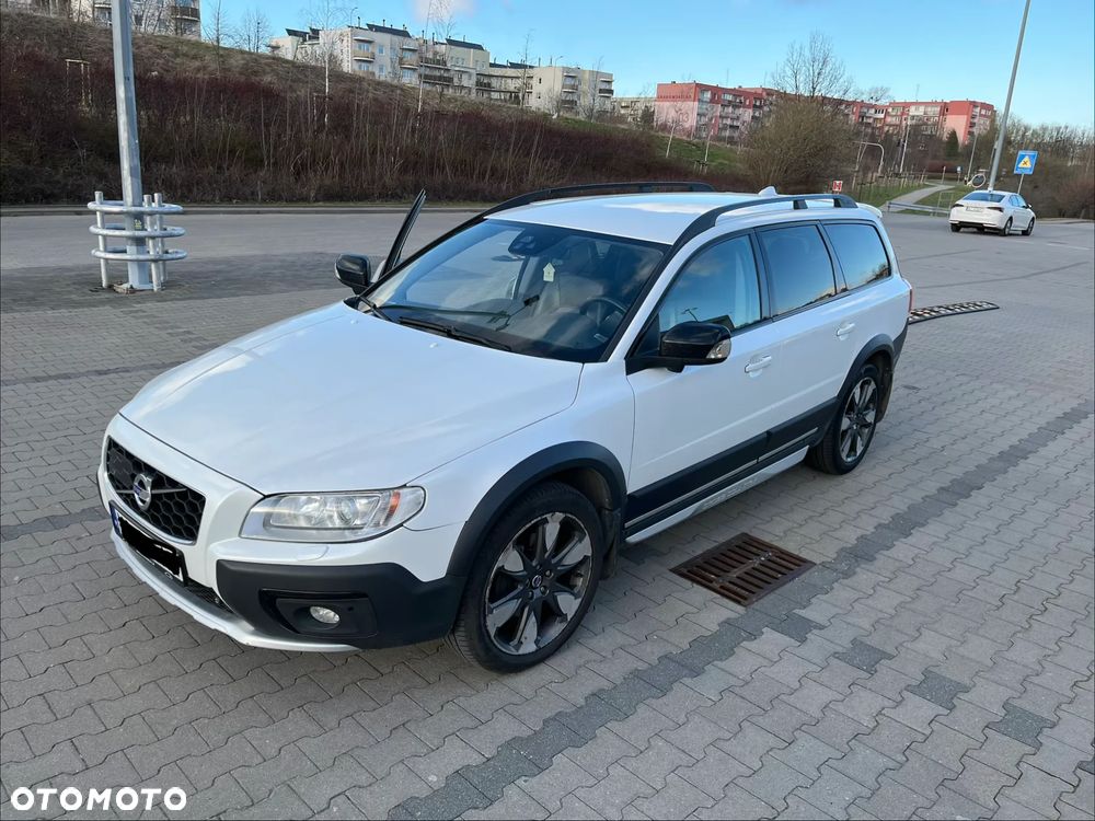 Volvo XC 70 D5 AWD Geartronic Momentum - 1