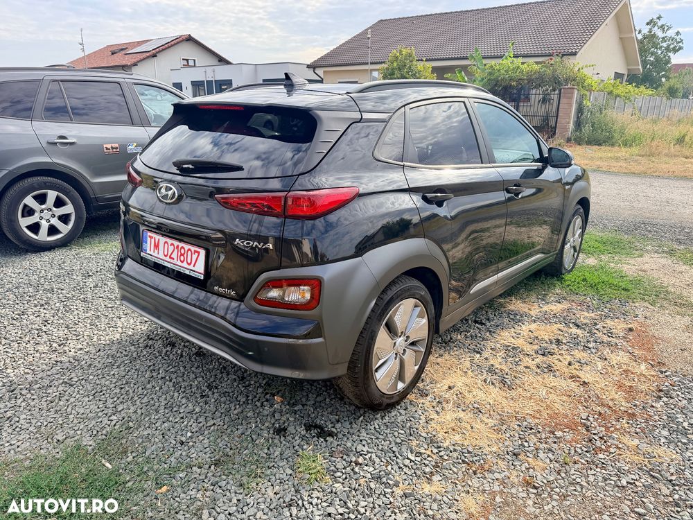 Hyundai KONA Premium - 4