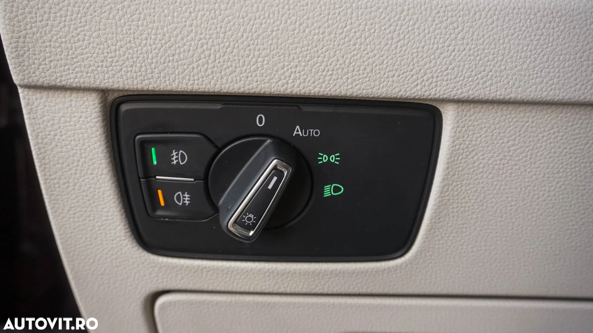 Volkswagen Passat Variant 2.0 TDI DSG Comfortline - 19